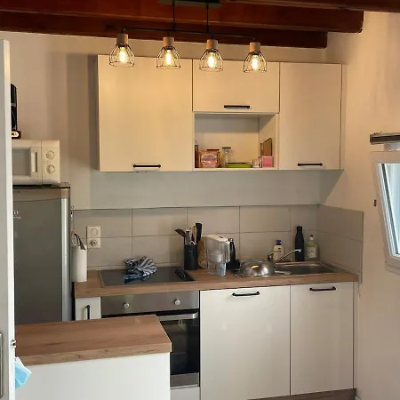 Holiday home Jolie Petite Maison Bord De